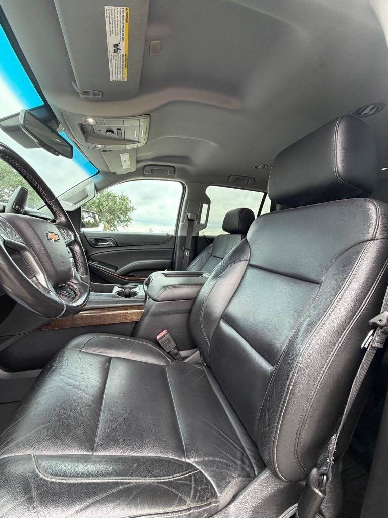 Used 2019 Chevrolet Tahoe LT w/ LT Signature Package RWD image 11