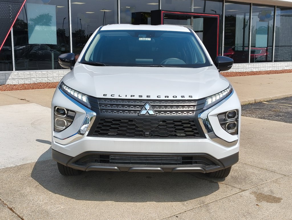 New 2026 Mitsubishi Eclipse Cross LE AWD/4WD image 11