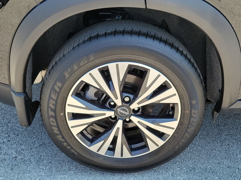 Used 2023 Nissan Rogue SV AWD/4WD image 5