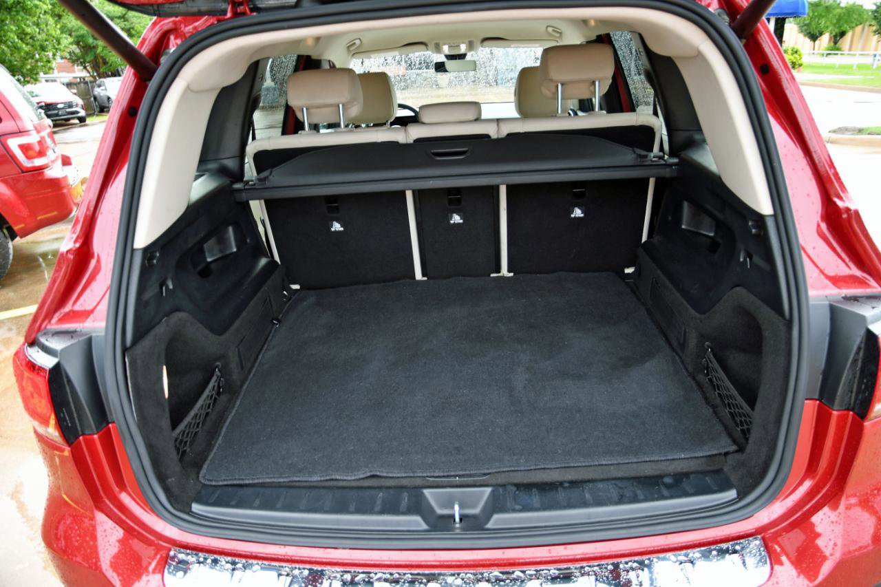 Used 2022 Mercedes-Benz GLB 250 w/ Premium Package image 38