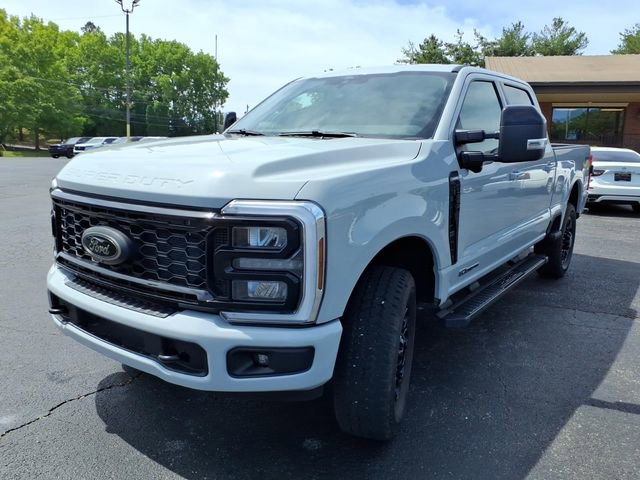 Used 2025 Ford F250 Lariat w/ Black Appearance Package AWD/4WD image 38