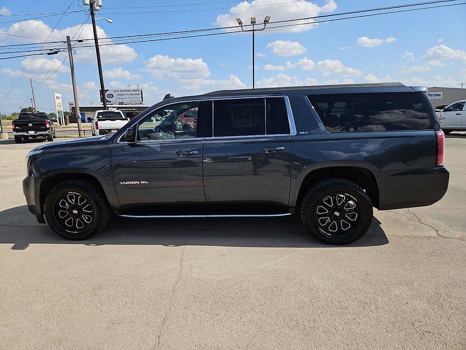 Used 2020 GMC Yukon XL SLT RWD image 3