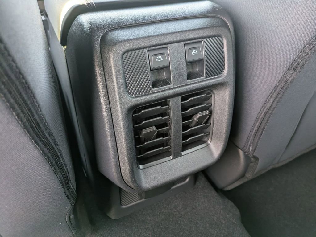 New 2025 Ford Bronco 4-Door image 39