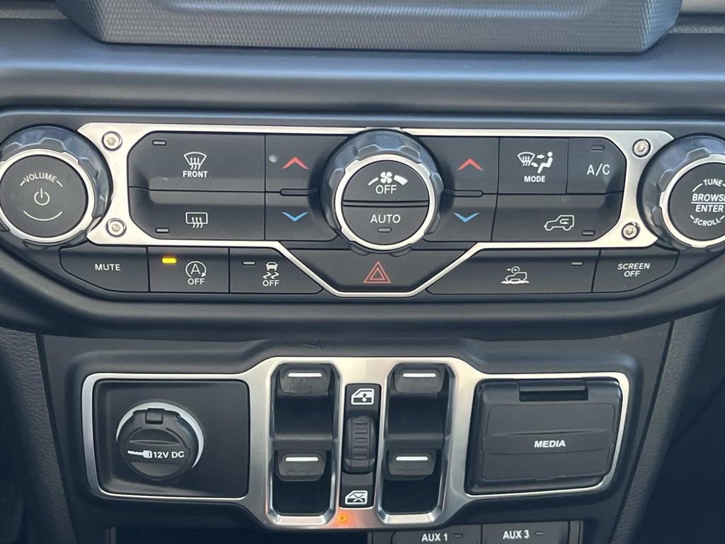 Used 2020 Jeep Gladiator Sport w/ Quick Order Package 24S image 23