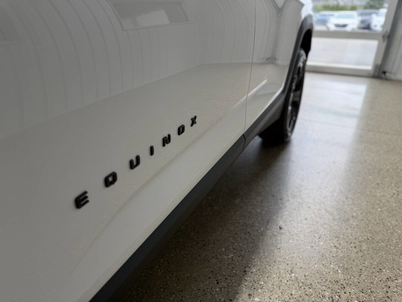 Used 2026 Chevrolet Equinox LT w/ Midnight Edition image 12