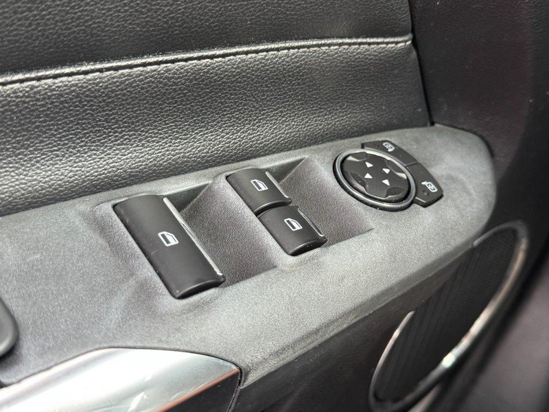 Used 2019 Ford Mustang Premium RWD image 23