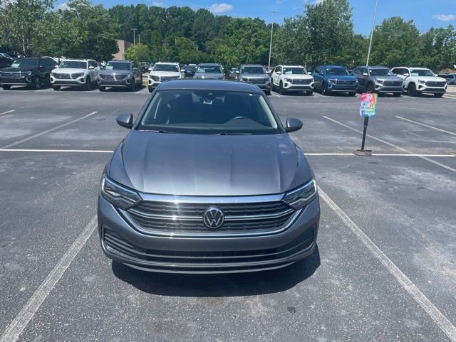 Used 2023 Volkswagen Jetta SE FWD image 4
