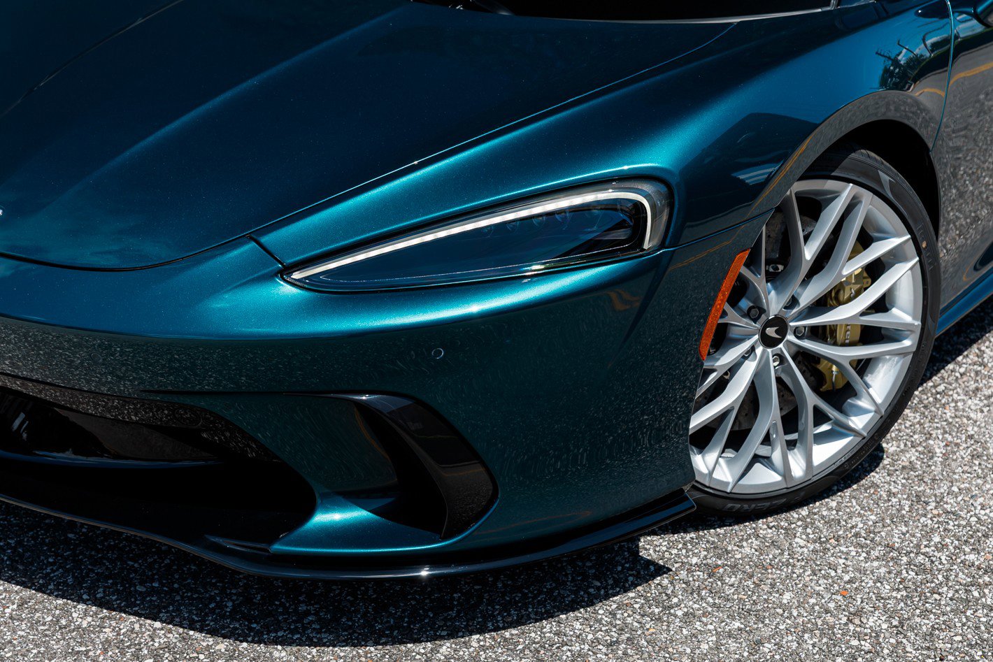 New 2026 McLaren GTS RWD image 44