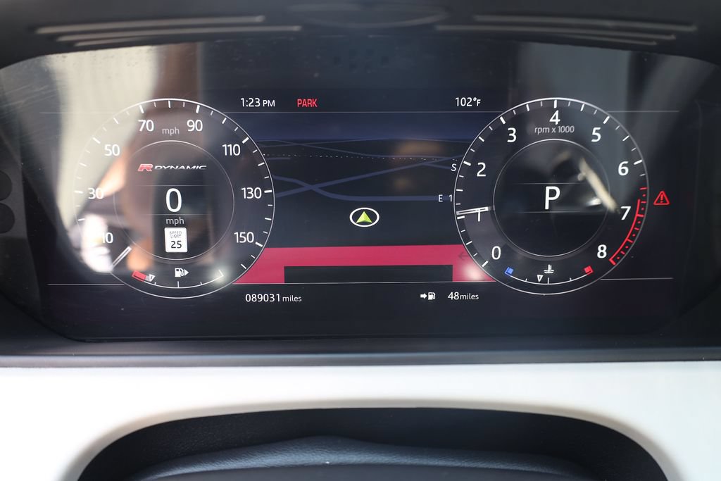 Used 2018 Land Rover Range Rover Velar R-Dynamic SE AWD/4WD image 14