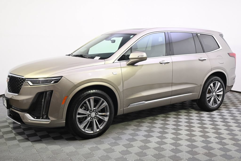 Used 2022 Cadillac XT6 Premium Luxury w/ Platinum Package AWD/4WD image 2