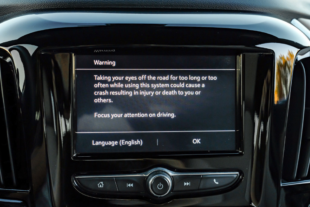 Used 2023 Chevrolet Traverse LS w/ Safety Package FWD image 29