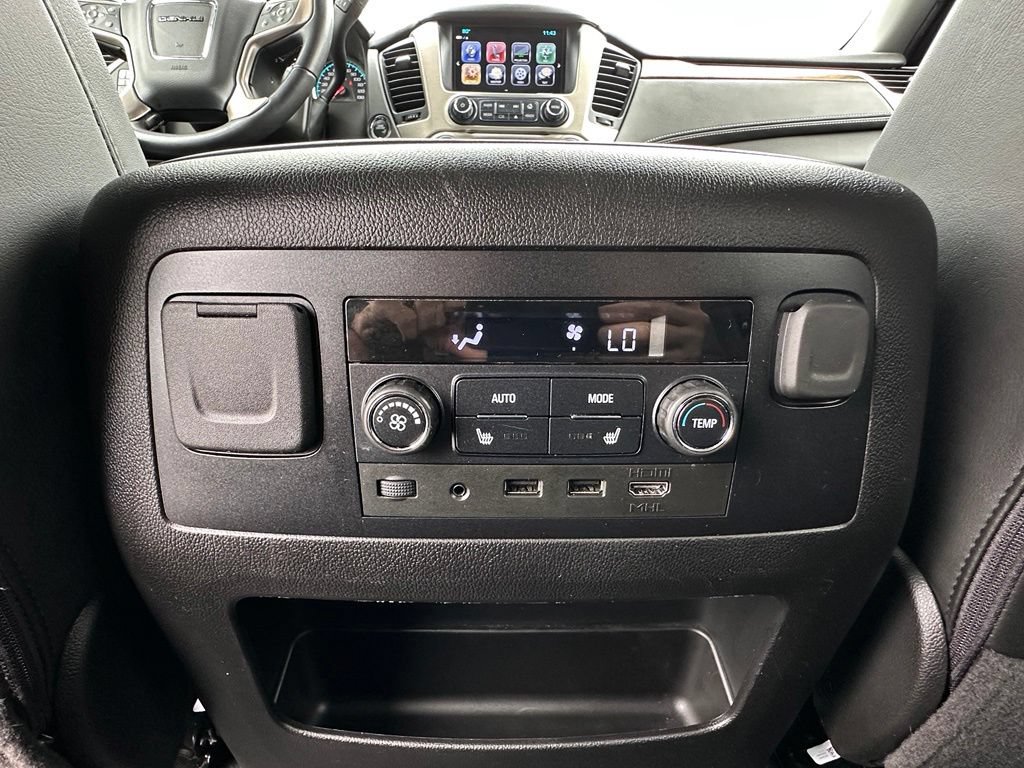 Used 2020 GMC Yukon Denali w/ Open Road Package AWD/4WD image 29