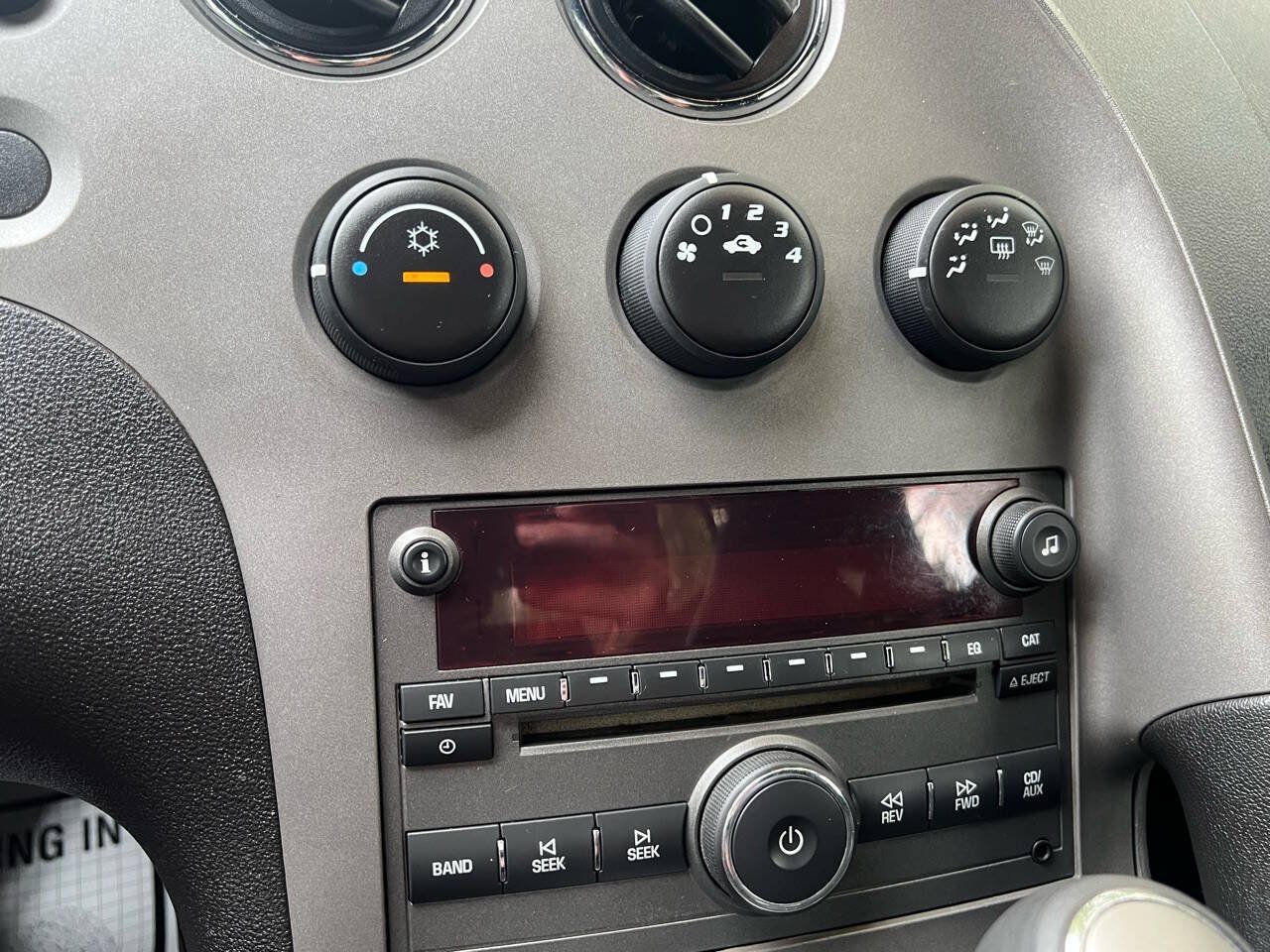Used 2006 Pontiac Solstice Convertible w/ Premium Package RWD image 15
