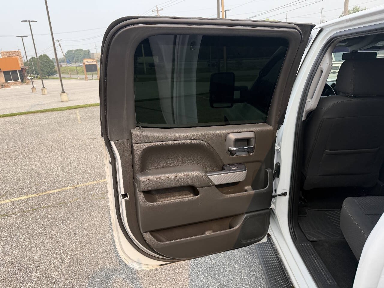 Used 2018 Chevrolet Silverado 1500 LT w/ LPO, Essentials Package AWD/4WD image 17
