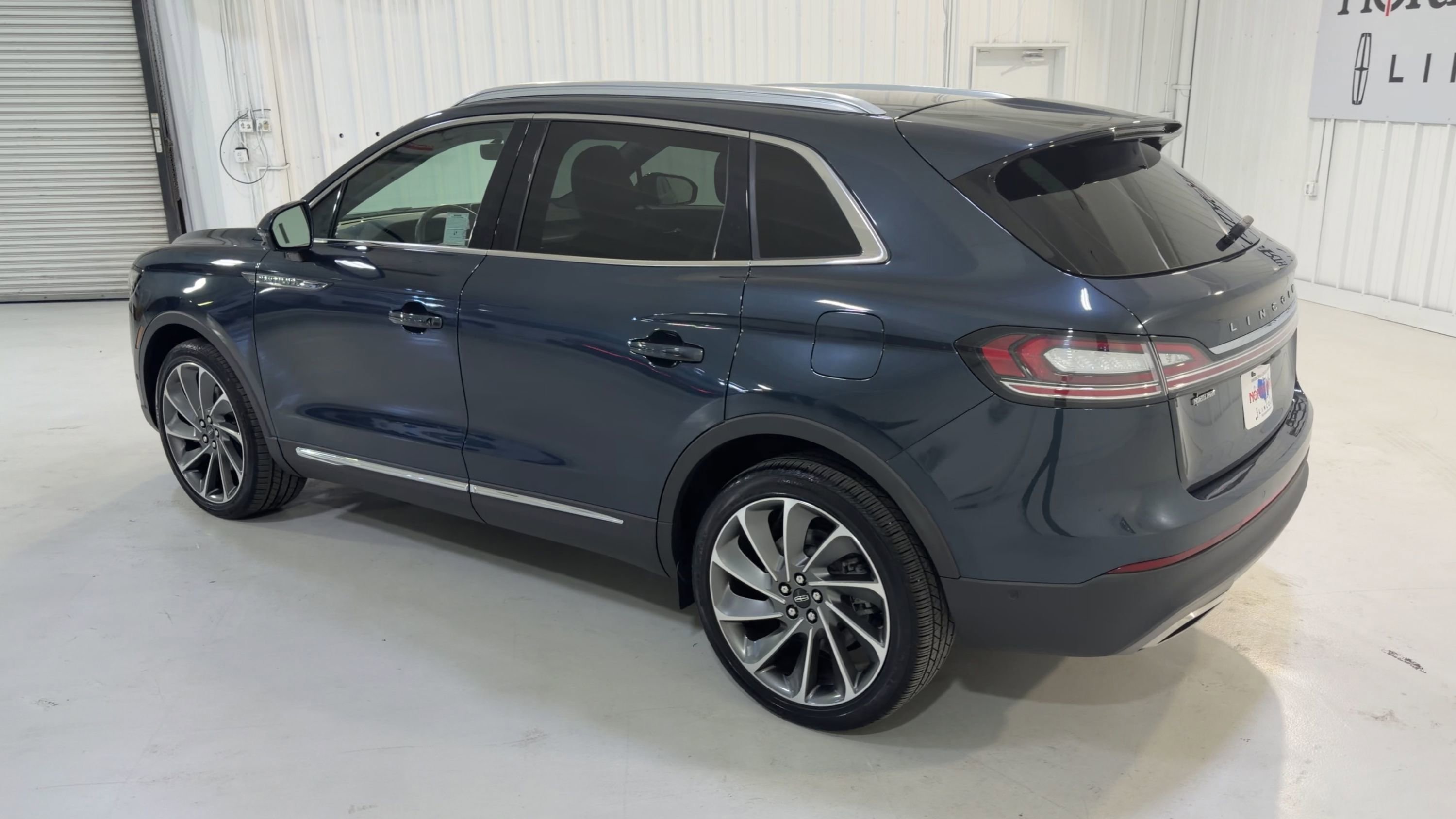 Used 2023 Lincoln Nautilus Reserve w/ Equipment Group 201A AWD/4WD image 7