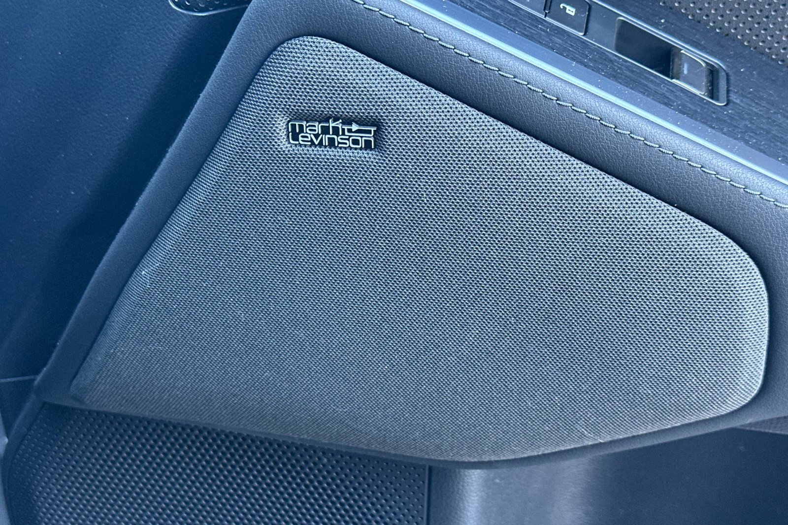 Certified 2024 Lexus GX 550 w/ Accessory Package (2T) image 23