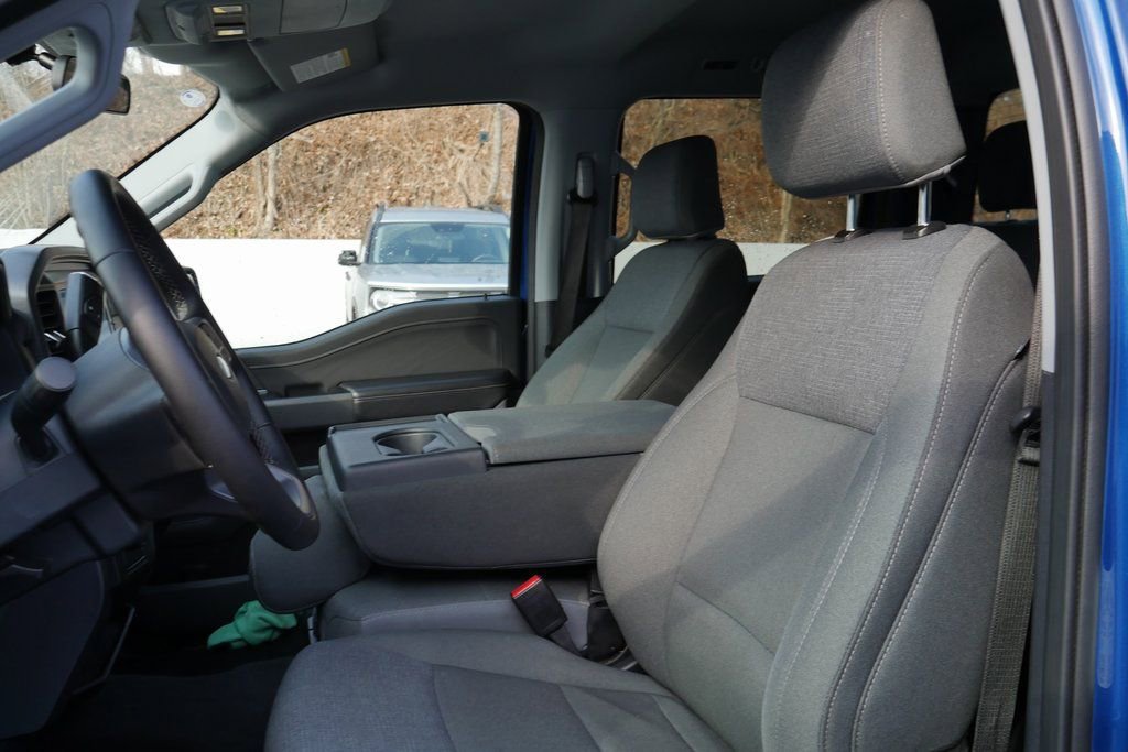 Used 2025 Ford F150 XLT w/ Equipment Group 301A Standard image 9
