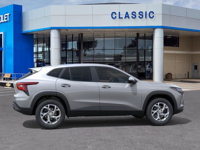 New 2026 Chevrolet Trax LS w/ LS Convenience Package FWD image 5