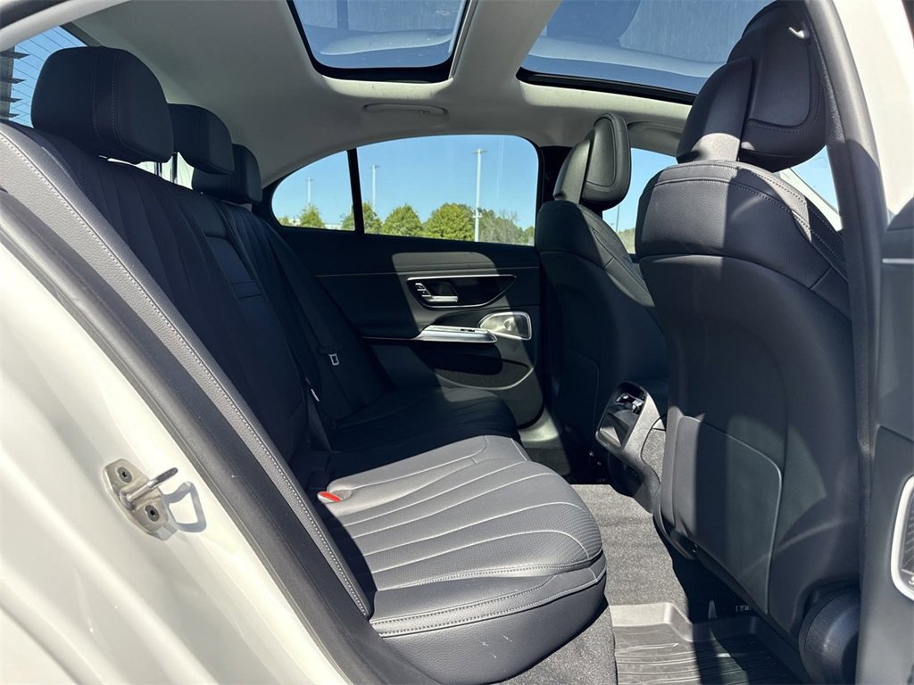 Certified 2025 Mercedes-Benz E 350 4MATIC Sedan image 17