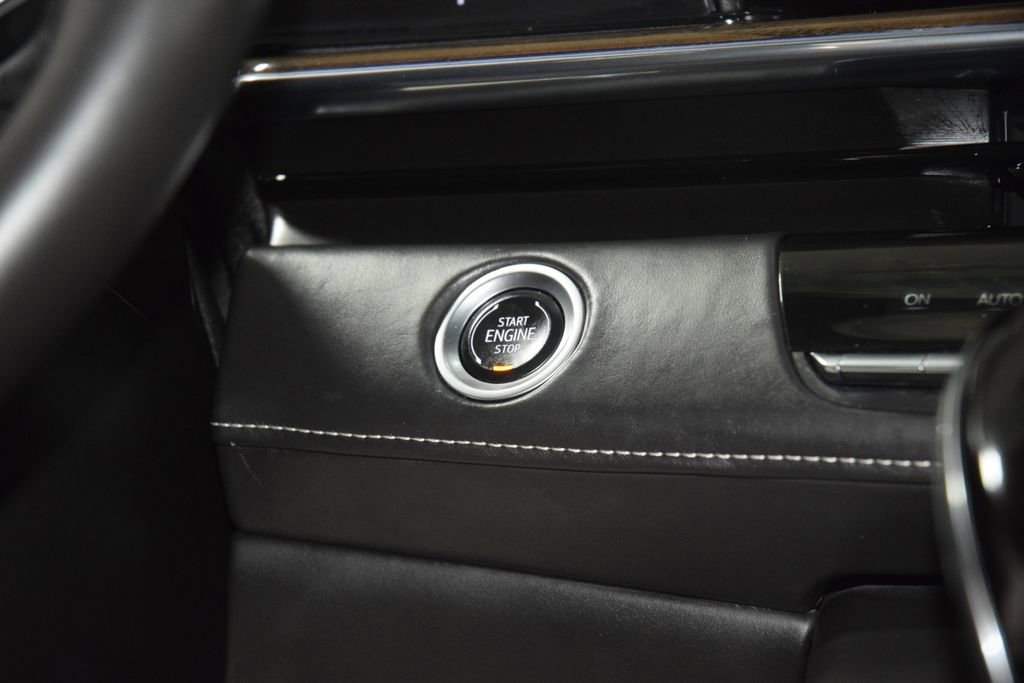 Used 2024 Cadillac Escalade Premium Luxury Platinum image 35