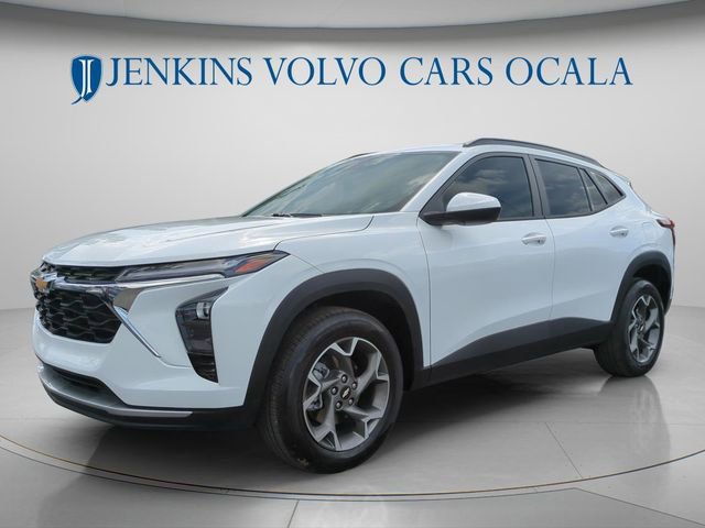 Used 2025 Chevrolet Trax LT w/ Driver Confidence Package image 7