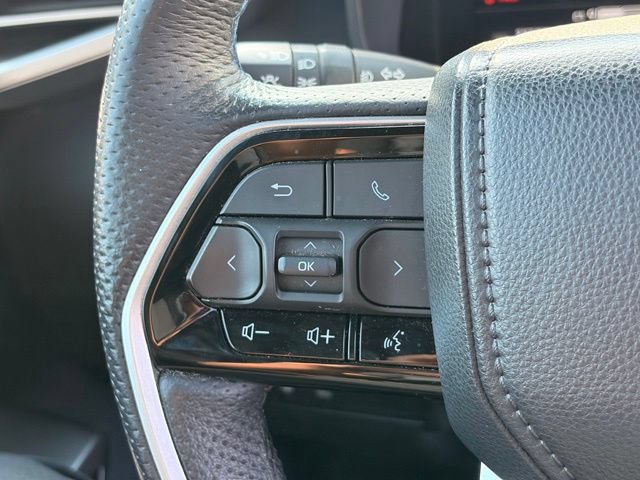 Used 2023 Toyota Tundra Platinum AWD/4WD image 16
