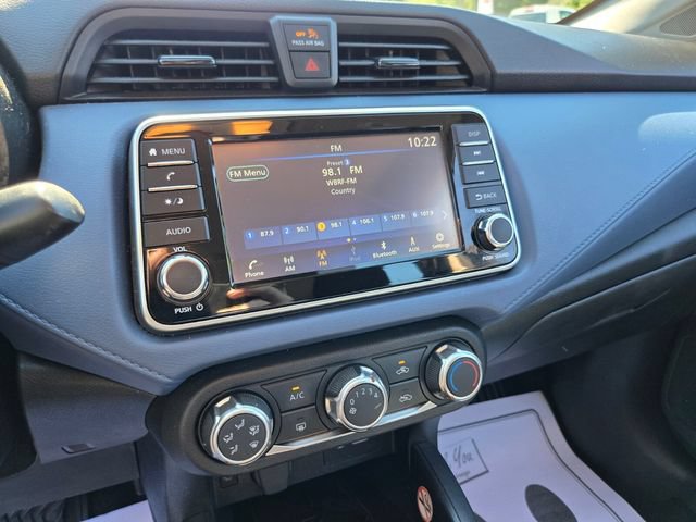 Used 2023 Nissan Versa SV FWD image 25