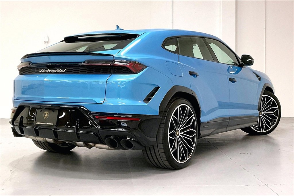Used 2025 Lamborghini Urus SE image 4