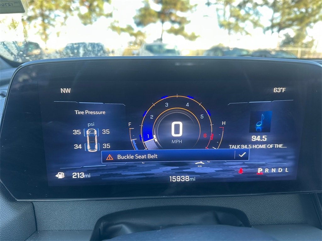 Used 2025 Chevrolet Traverse LT image 16