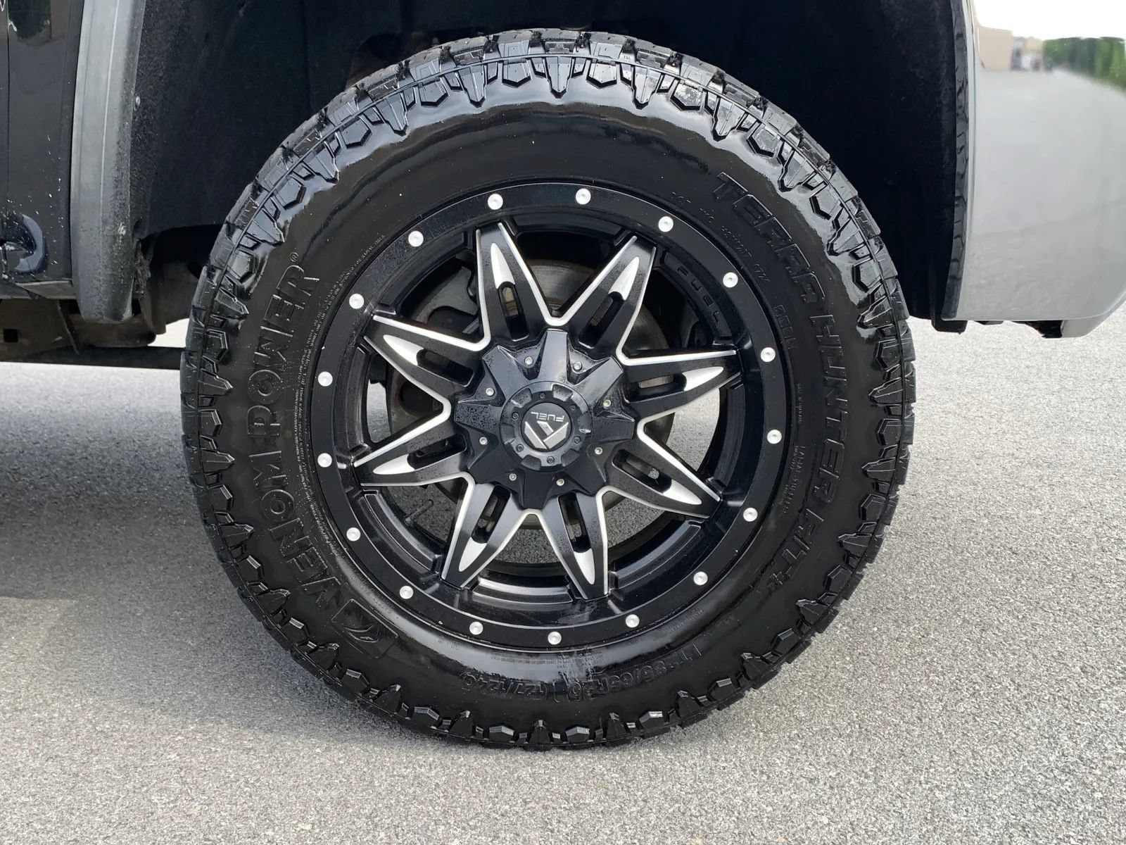 Used 2016 GMC Sierra 2500 SLE AWD/4WD image 9