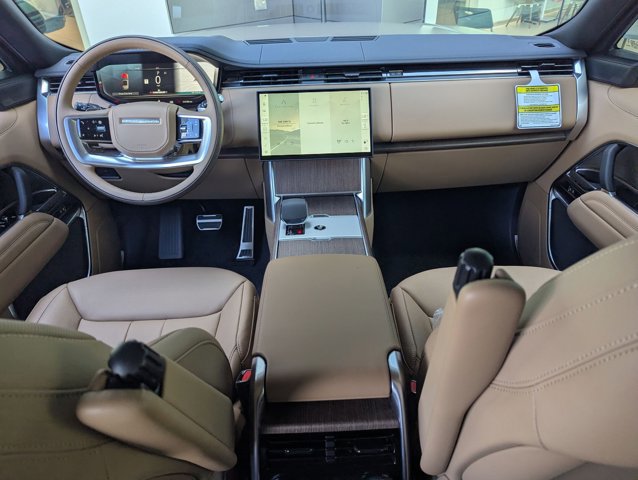 New 2025 Land Rover Range Rover SE image 14