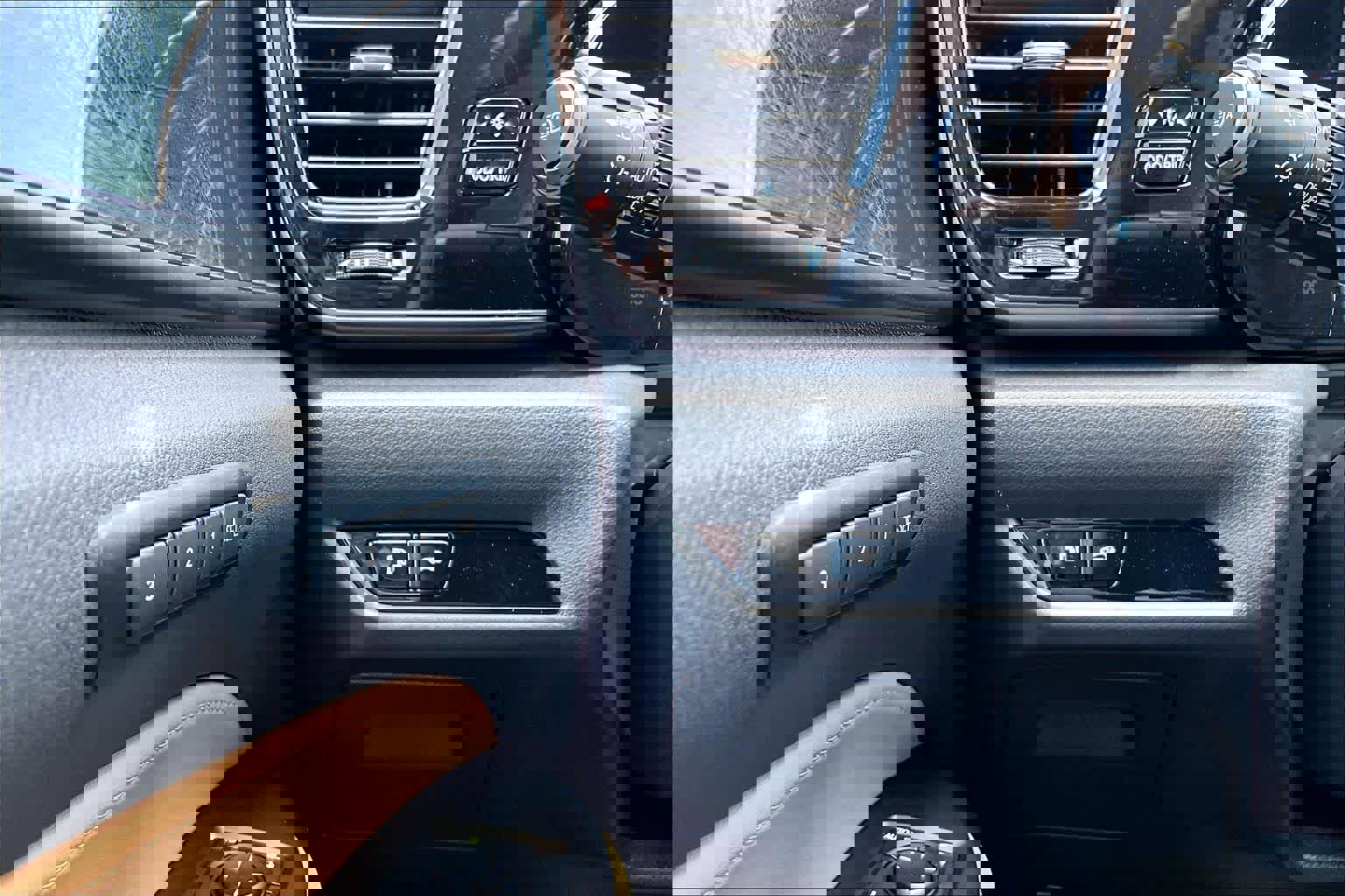 Used 2025 Lexus NX 250 FWD w/ Accessory Package (Z1) image 36