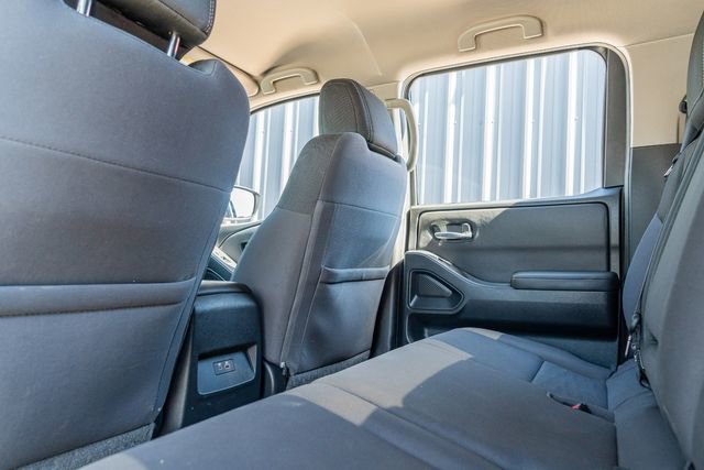Used 2022 Nissan Frontier SV image 36