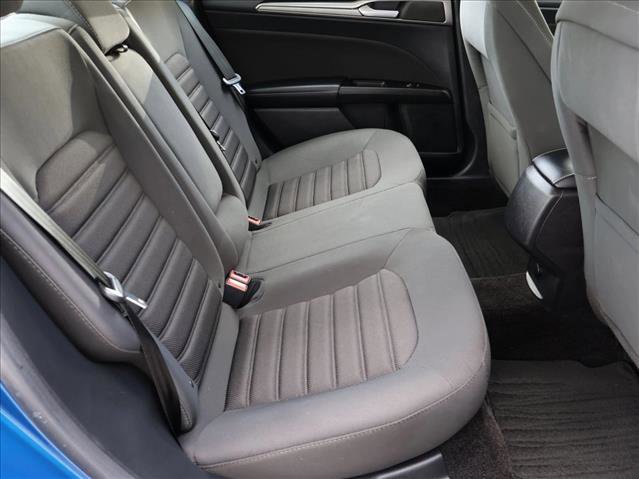 Used 2017 Ford Fusion SE FWD image 23