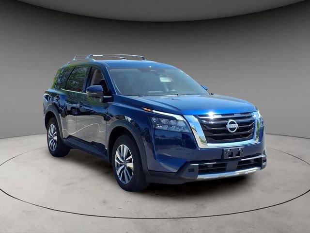 Used 2025 Nissan Pathfinder SL w/ Cargo Package AWD/4WD image 14