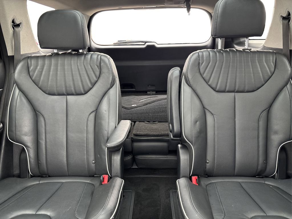 Used 2024 Hyundai Palisade Limited image 17