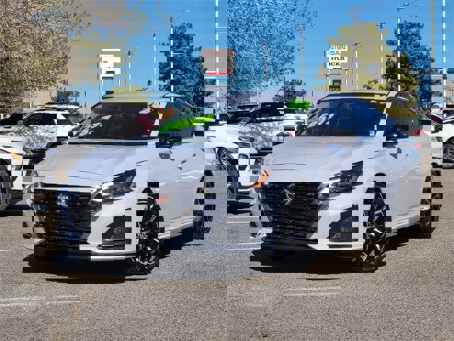 Certified 2024 Nissan Altima 2.5 SR image 2