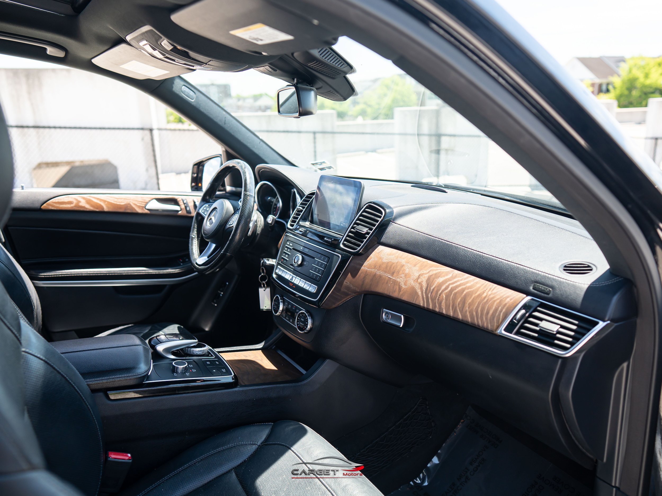 Used 2018 Mercedes-Benz GLS 550 4MATIC w/ Driver Assistance Package image 15