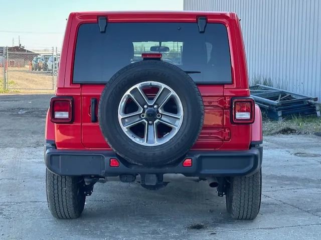 Used 2021 Jeep Wrangler Unlimited Sahara image 9