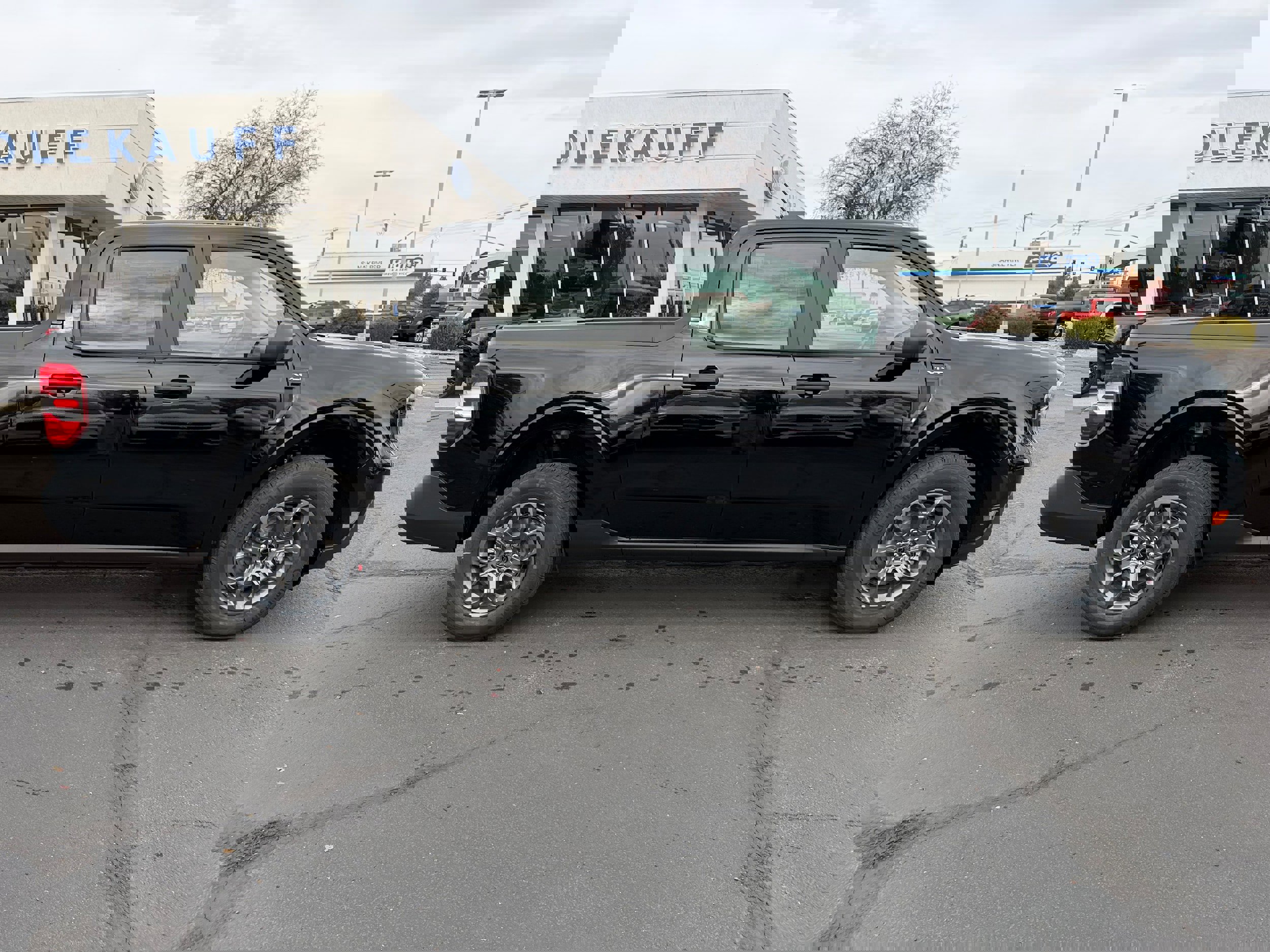 New 2025 Ford Maverick XLT w/ Equipment Group 301A image 2