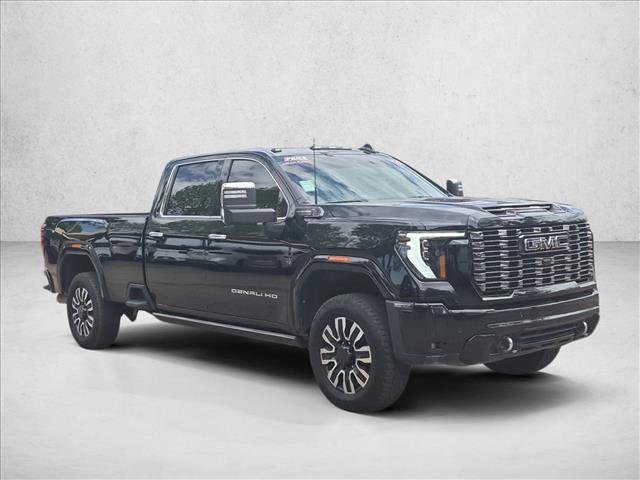Used 2025 GMC Sierra 2500 Denali Ultimate AWD/4WD image 3