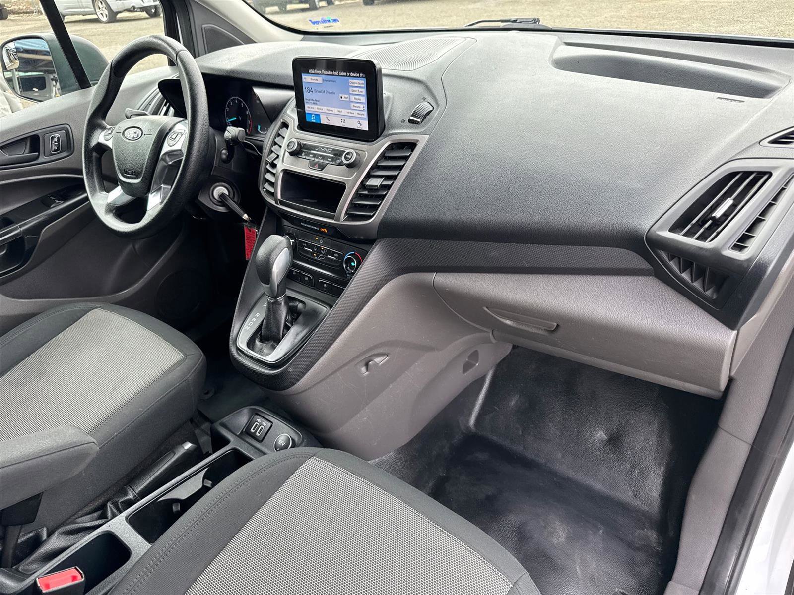 Used 2019 Ford Transit Connect XL FWD image 15