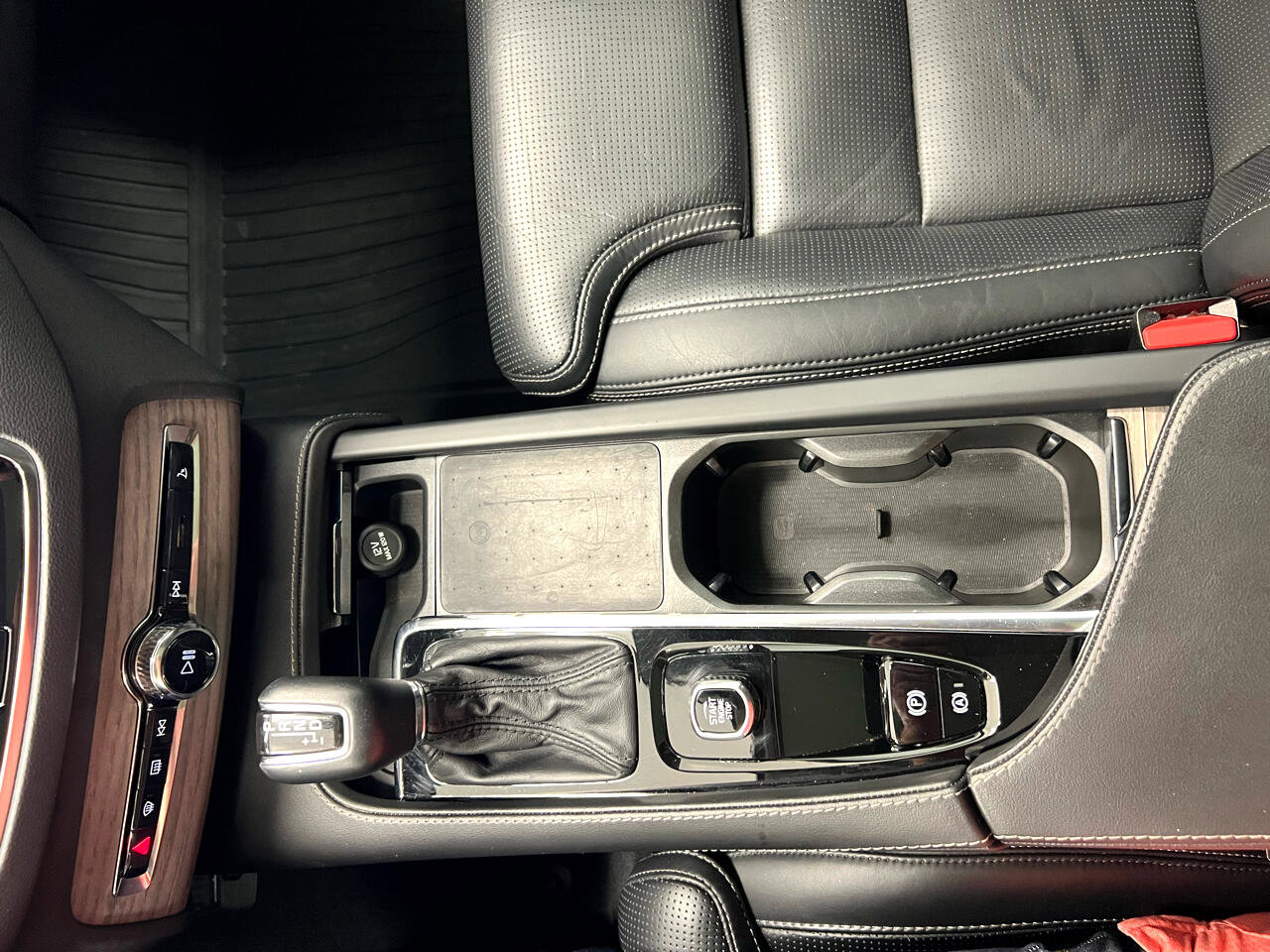 Used 2022 Volvo XC90 T6 Inscription w/ Advanced Package image 23