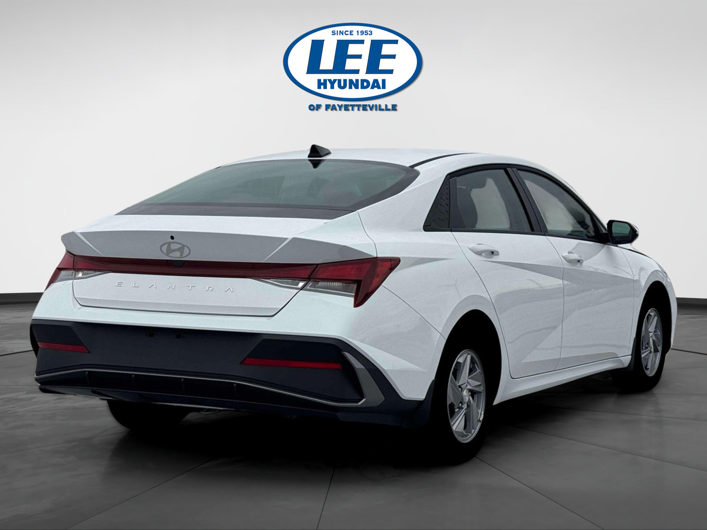 New 2026 Hyundai Elantra SE FWD image 5