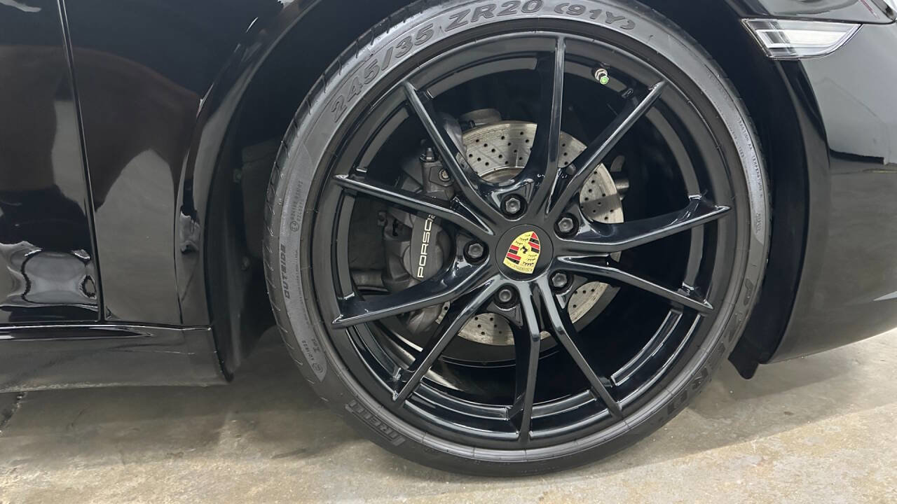 Used 2018 Porsche 911 Carrera image 27