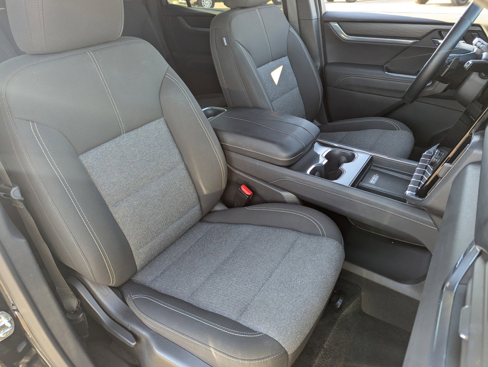 Certified 2025 GMC Acadia Elevation image 12