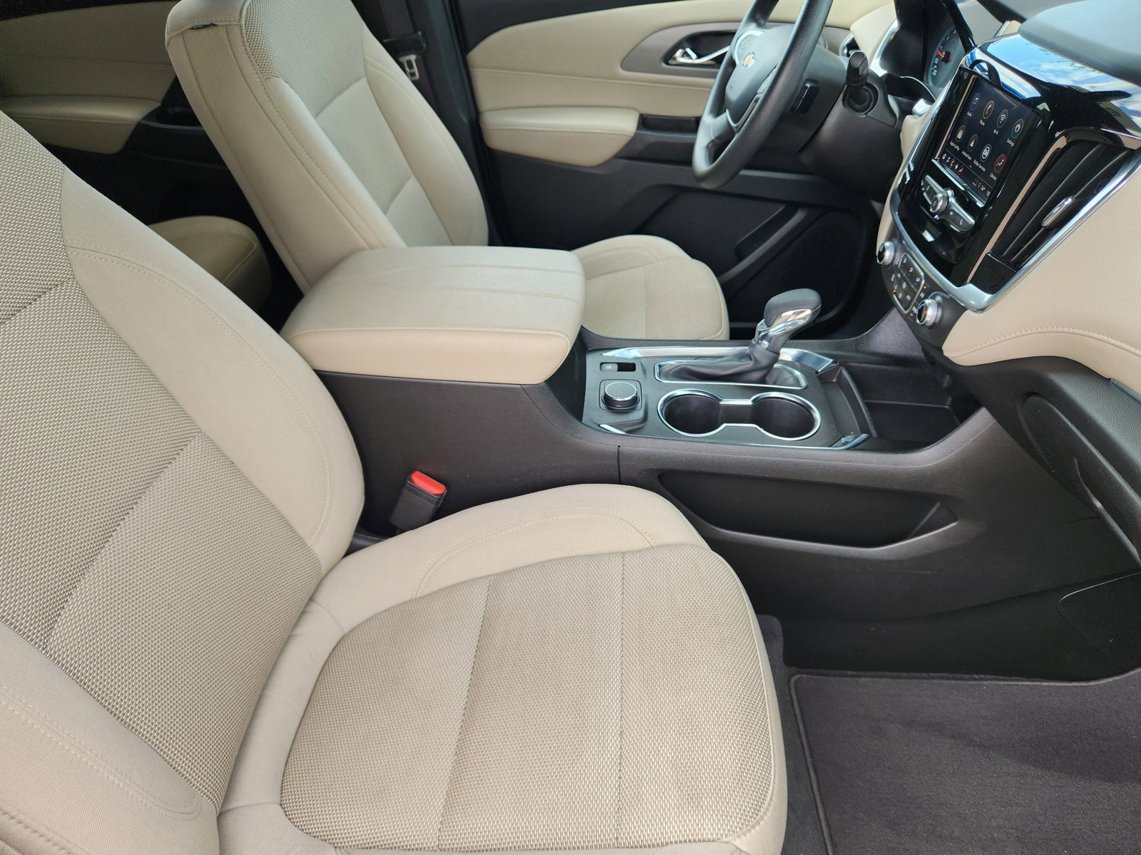 Used 2023 Chevrolet Traverse LS FWD image 11