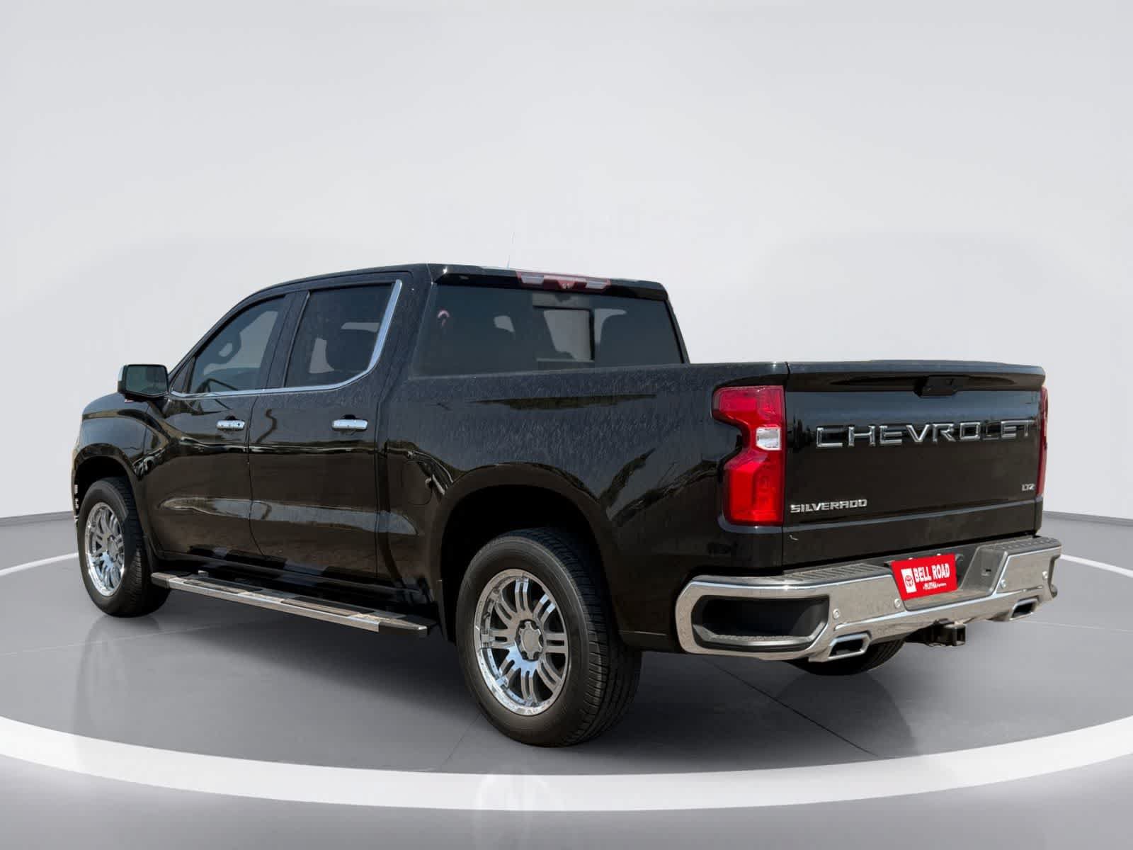 Used 2021 Chevrolet Silverado 1500 LTZ w/ LTZ Premium Package AWD/4WD image 3