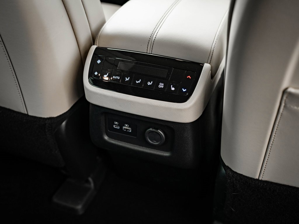 Used 2023 INFINITI QX60 Luxe image 35