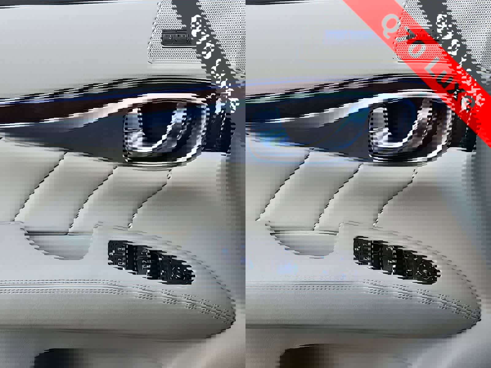 Used 2019 INFINITI Q70 Luxe RWD image 27